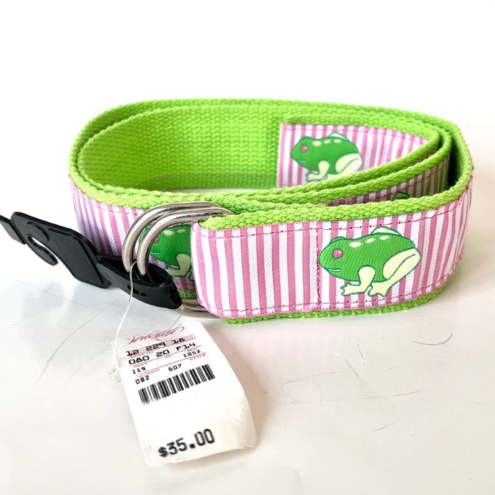 Douglas Paquette Canvas Frog Pattern Belt NWT